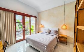 Island Boy Guesthouse T Prime Location In Canggu